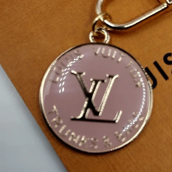 Louis Vuitton Zipper Pull, Authentic. Light Pink, 25mm - Picture 3 of 9